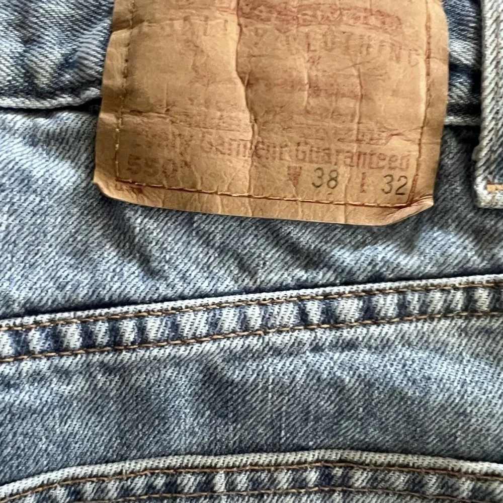 Vintage 90s 550 Levi’s Men’s Relaxed Jeans (38x32) Light Wash Y2K 100% Cotton